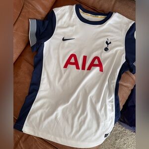 NWOT Tottenham Hotspur Nike Women’s Jersey